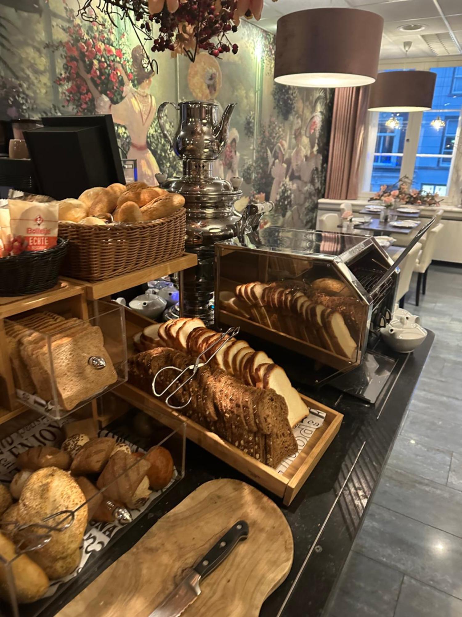 Good Seasons Hotel Den Bosch 's-Hertogenbosch  Bagian luar foto